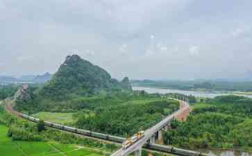 中国最大在建火电项目国能清远电厂铁路专用线顺利试通车