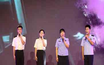  东兴市举办“共建和谐国门·同享平安生活”宣传文艺晚会