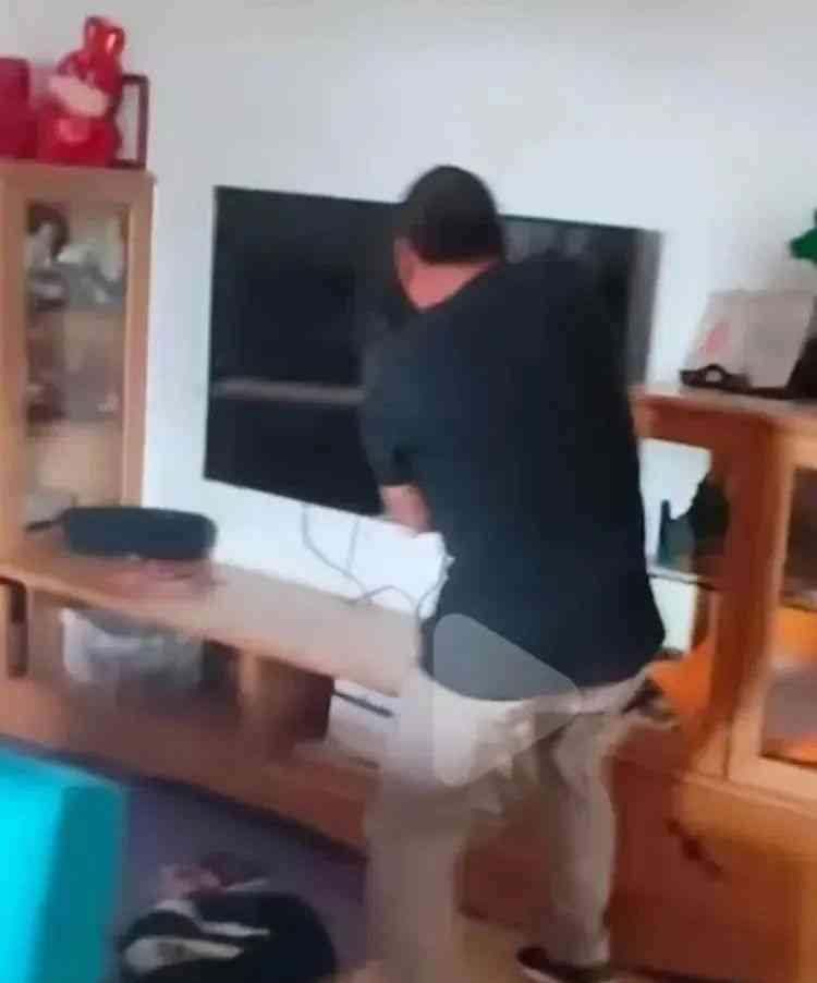 富豪之困：中国千万富翁罗某忠在精神病院自杀身亡