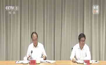  强化基层治理，培养社区工作者队伍