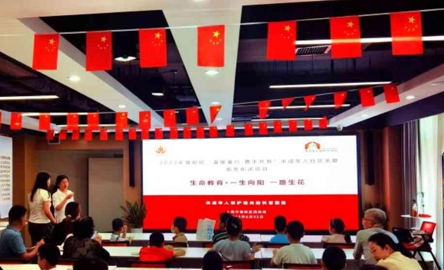  早恋悲剧：母女争吵轻生，男友不幸溺亡