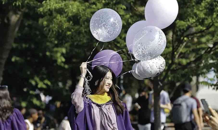  海外留学:从“黄金时代”到“青铜时代”，中国留学生面临的压力与挑战