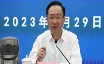 杨幂表态:堂堂正正做人,清清白白做事