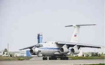 俄军装备伊尔-76MD-90A军用运输机4架受损，无人机袭击起火燃烧，未造成人员伤亡。