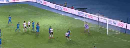 最新重大事件披露:足协杯：青岛3-0淘汰南通晋级4强