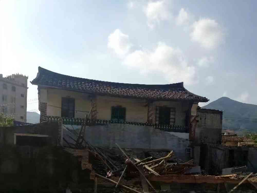  拆迁户申请信息公开遭收天价费用 再度引发争议