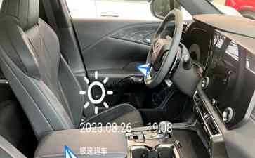  全新雷克萨斯RX: 动力澎湃，驾驭未来