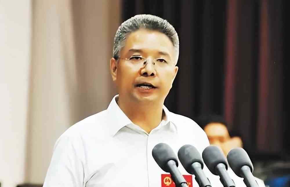 最热焦点新闻:曾攀附孙政才的厅官获刑 细节罕见