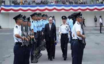  香港警察学院迎“新玩家”，香港中联办主任首次担任检阅官