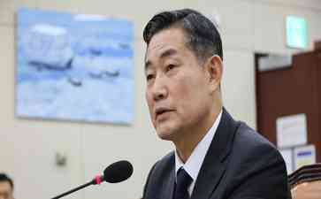  韩国新国防部长提名引发争议，言论惹众怒