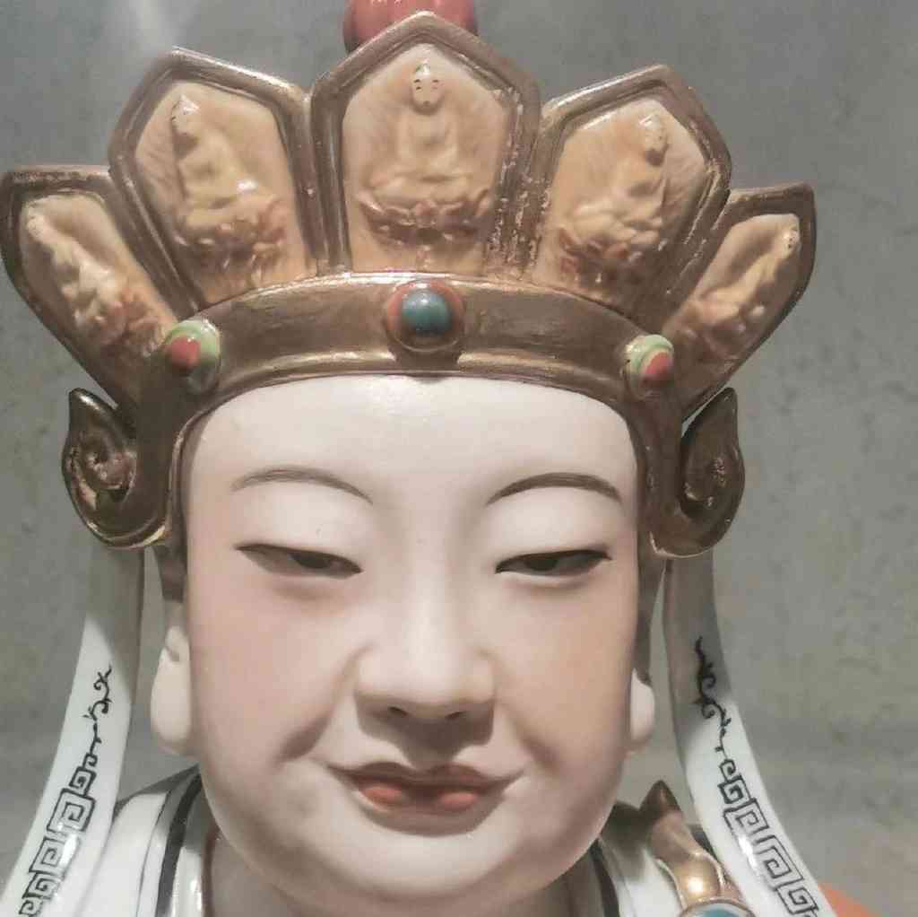  博物馆网红“无语菩萨”成为最火打卡点