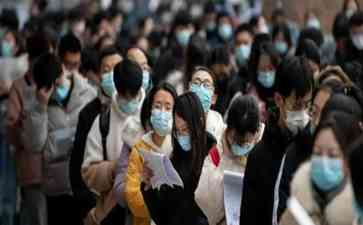  2023年应届生月薪报告引起轩然大波