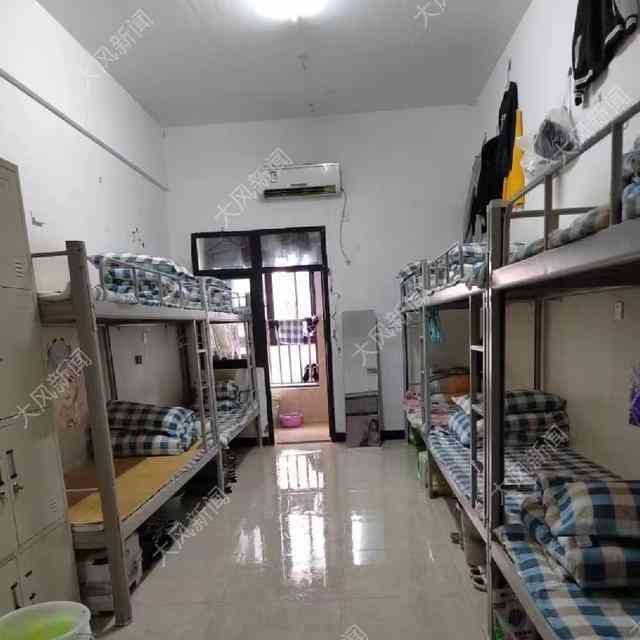  15岁少年惨遭同学致命伤，家人承受巨大痛苦