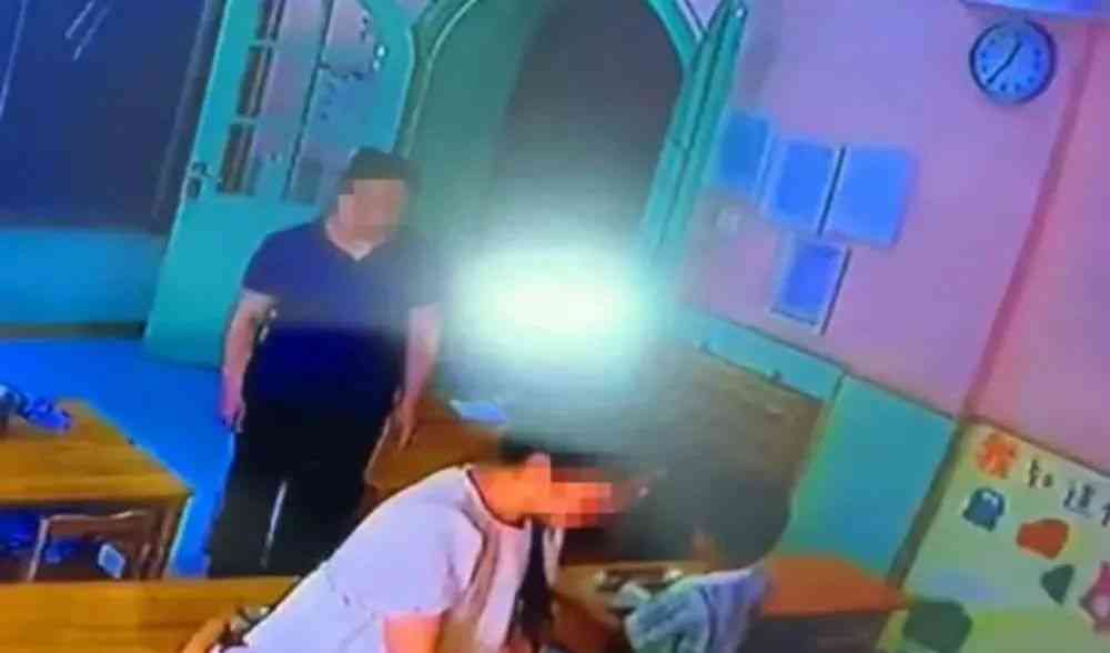  幼儿园恶行曝光！涉事教师被辞退，幼儿园被降级