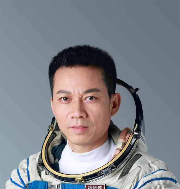  年轻力量集结！首个载人任务航天员乘组揭晓
