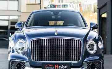 宾利FlyingSpur：华丽外形，炫酷动力