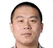 “公安局通缉重要嫌犯，网友争相参与猜测”