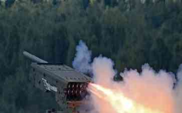泽连斯基心情大好！F-16战机即将来袭！