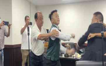  国民党团记者会引发“爆炸口角”
