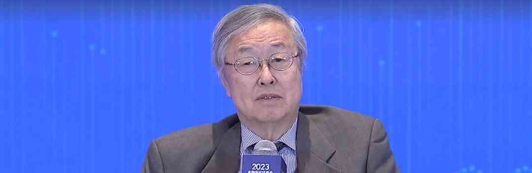  周小川谈金融危机与未来：中央银行的重要使命