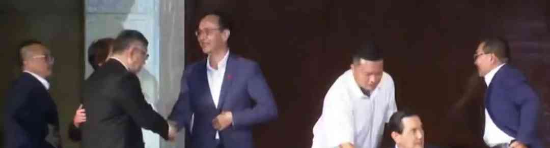 蓝白分裂，选举局面复杂，叫人不禁捏一把汗