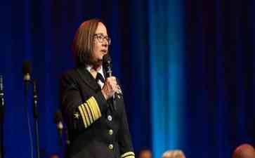  美新海军作战部长:与中国军方改善沟通令人振奋