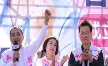 "蓝白分手"后，"侯赵配"搅动蓝营士气，南桃园造势火爆