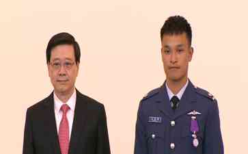  英雄一代: 何兆辉显大爱