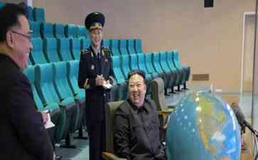 超高压！金正恩亲自监视美国核动力航母！
