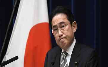  日本自民党“黑金”丑闻升级，内阁高官纷纷被撤