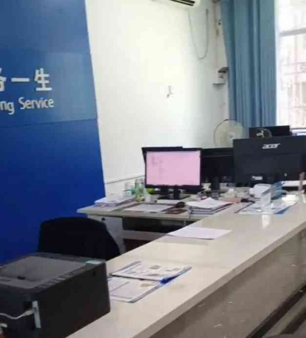  重庆云阳镇政府“空城计”？