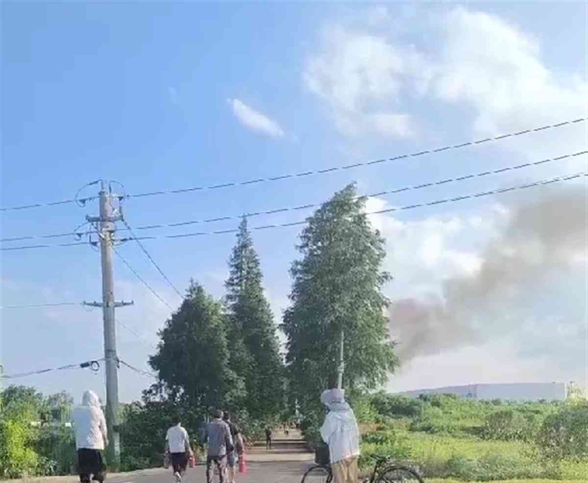  无锡宜兴惊现无人机坠落事故！